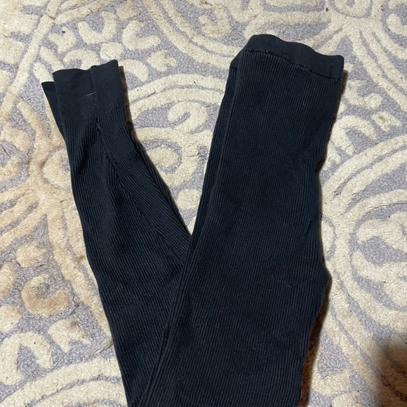 Victoria’s Secret leggings - Picture 4 of 4